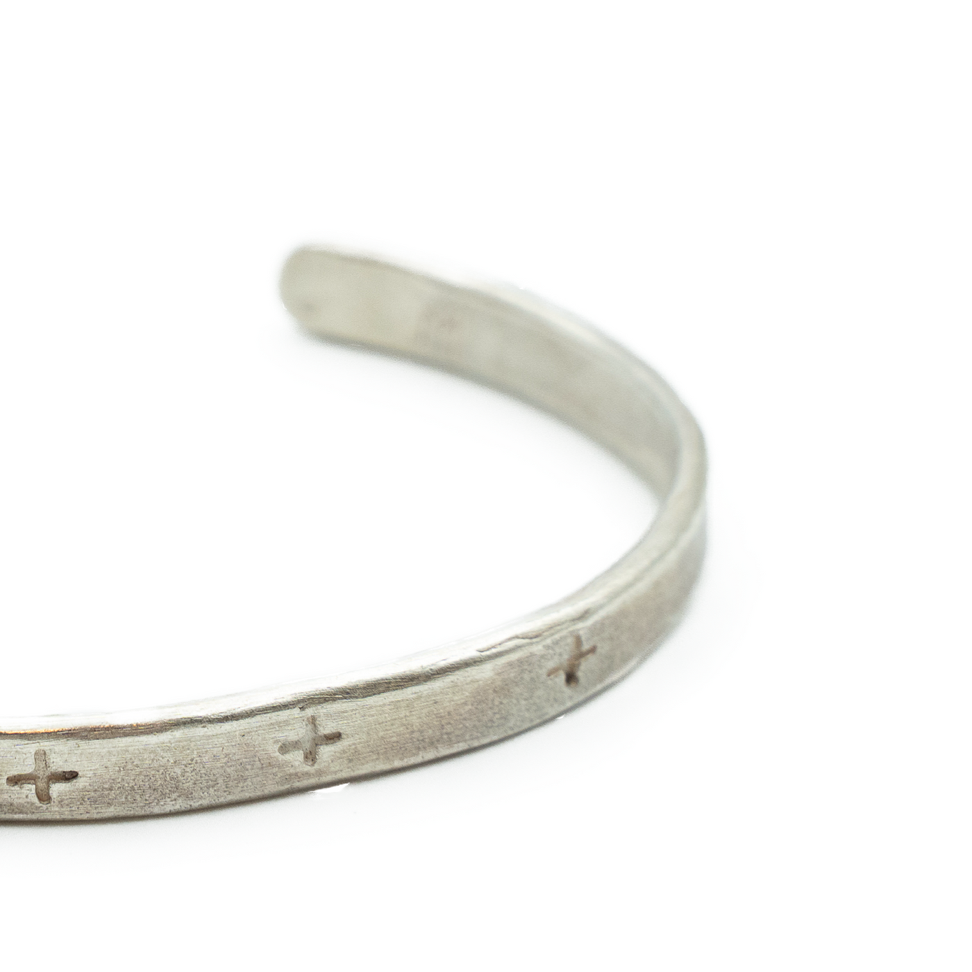 HAMMERED SILVER BRACELET