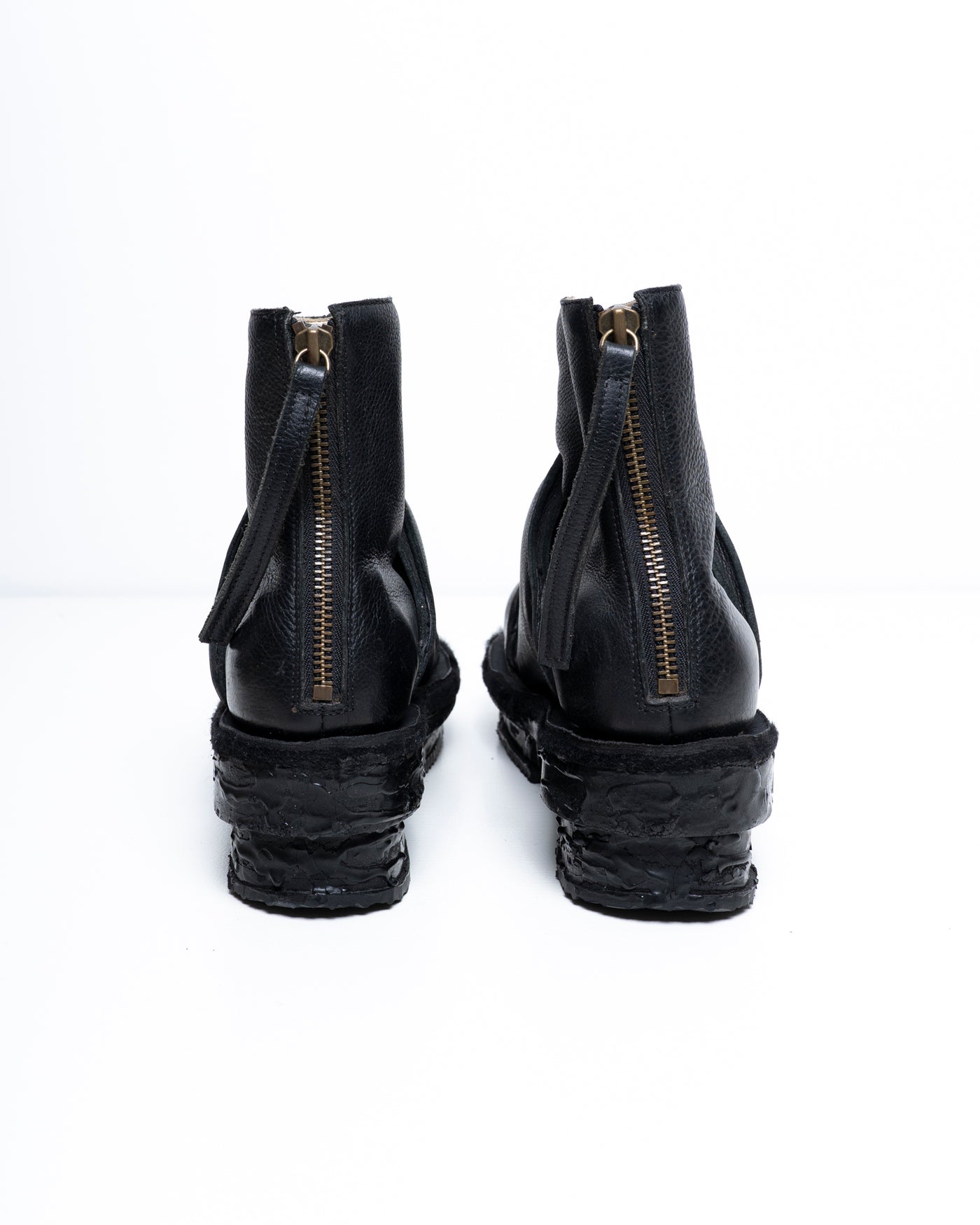 S036 BACK-ZIP BOOTS