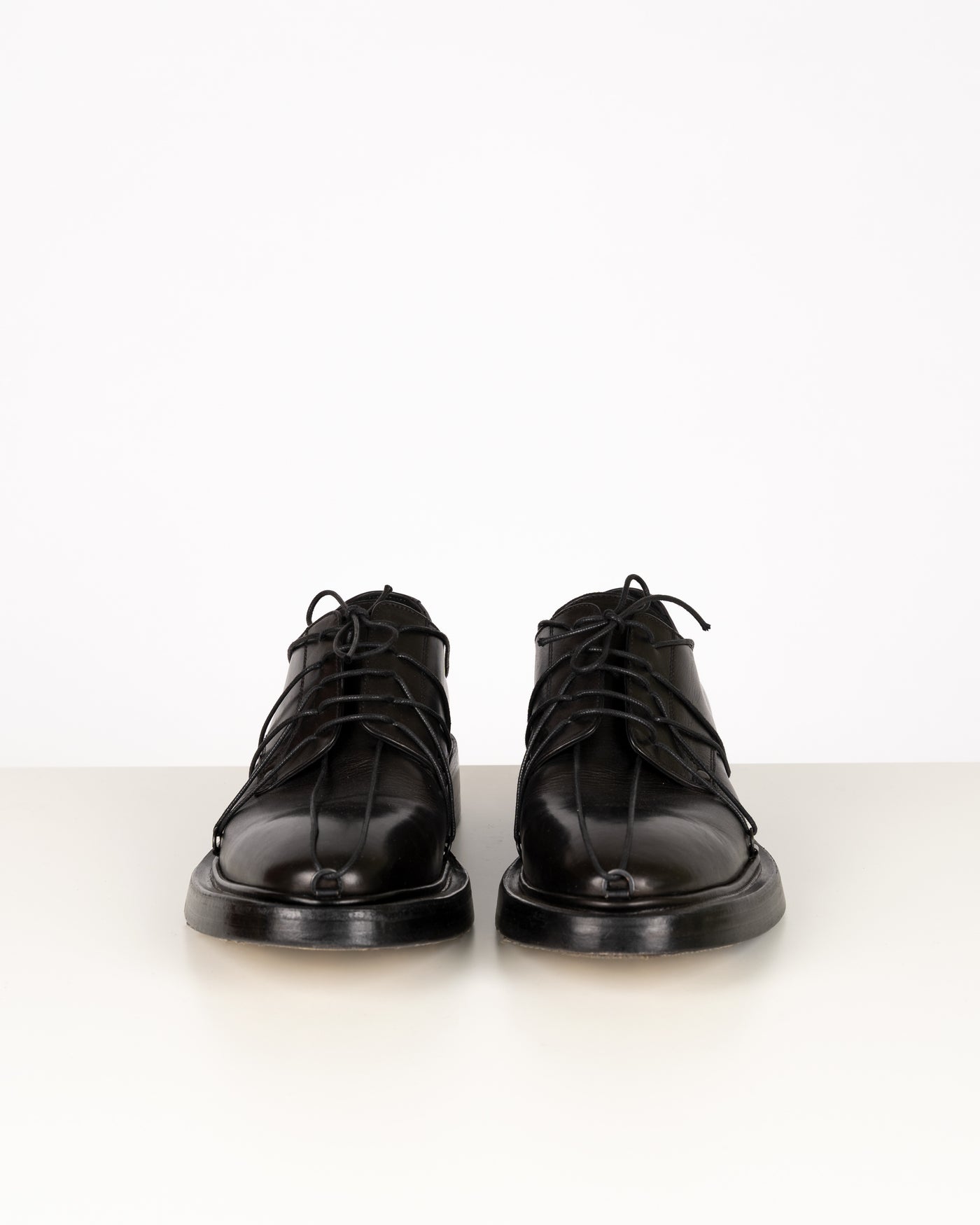 TRACTION OXFORDS