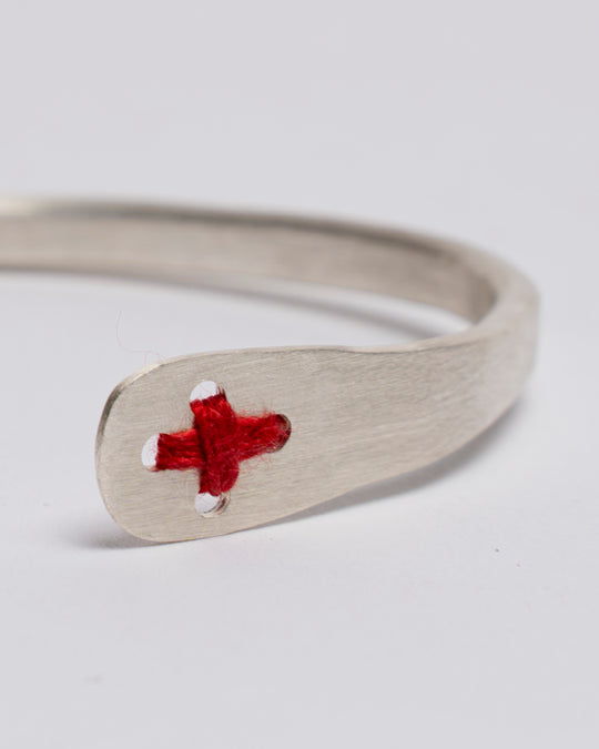 STITCHED SILVER BRACELET – Lucentement